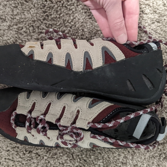 Climbing shoes - Picture 4 of 6